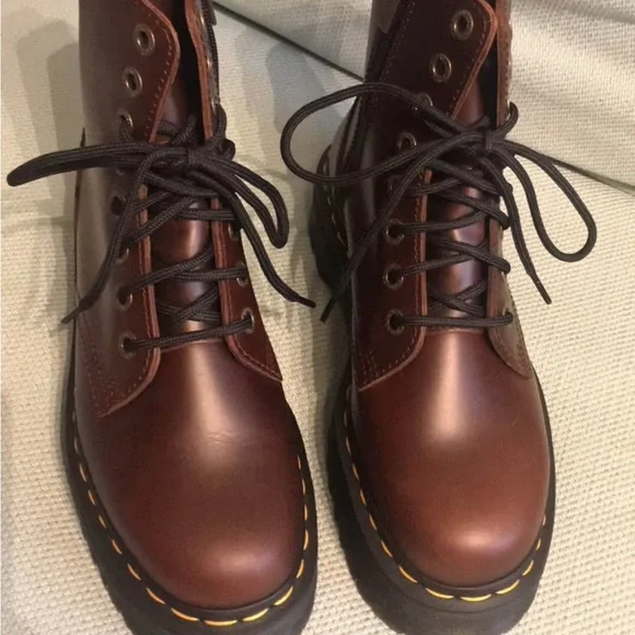 NWT Dr. Martens Jadon Brown Pull Up Leather Boots - Picture 3 of 8